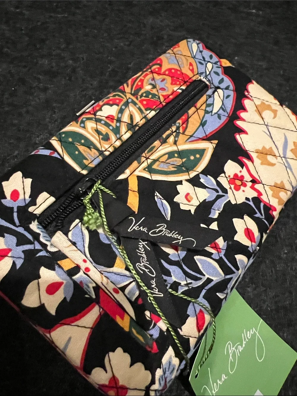 Vera Bradley compact vera